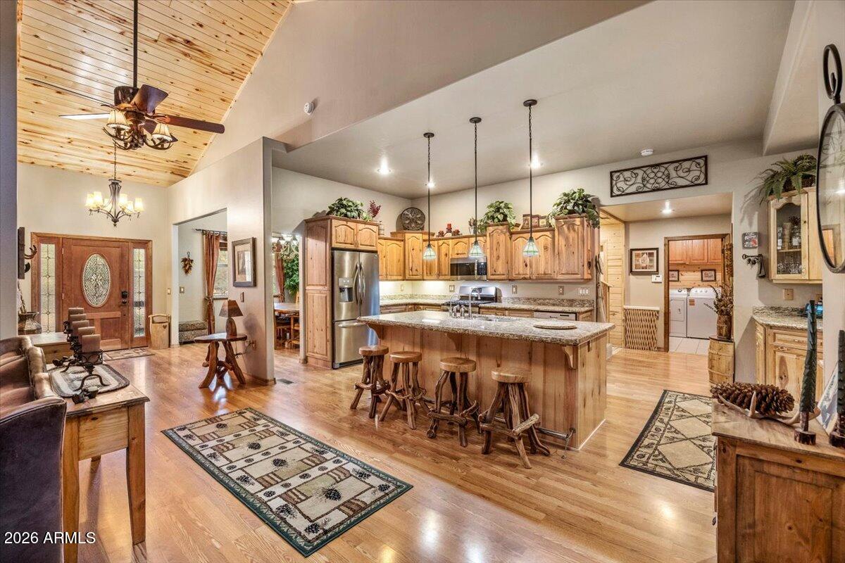 2952 Country View Lane Overgaard, AZ 85933 - Photo 12 of 81 29-IMG_6622