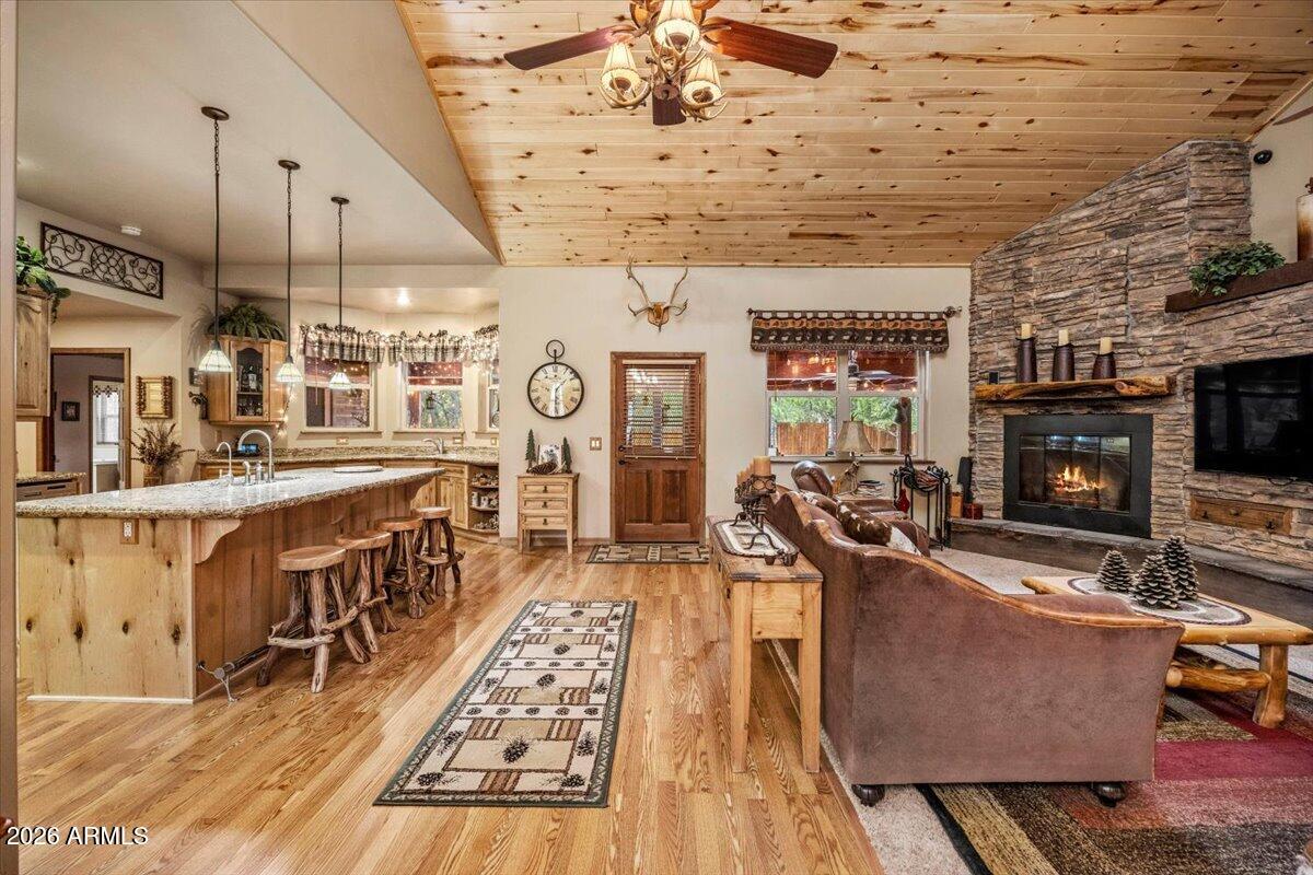 2952 Country View Lane Overgaard, AZ 85933 - Photo 18 of 81 25-IMG_6563