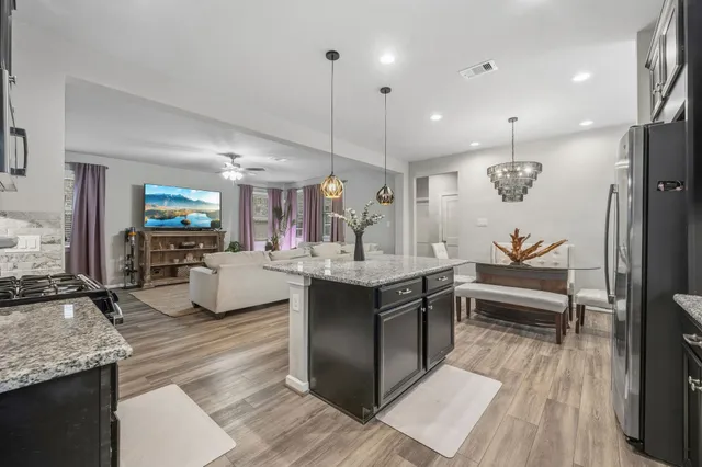 $2,500 | 16323 Apache Woods Way, Humble, TX 77346