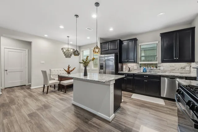 $2,500 | 16323 Apache Woods Way, Humble, TX 77346