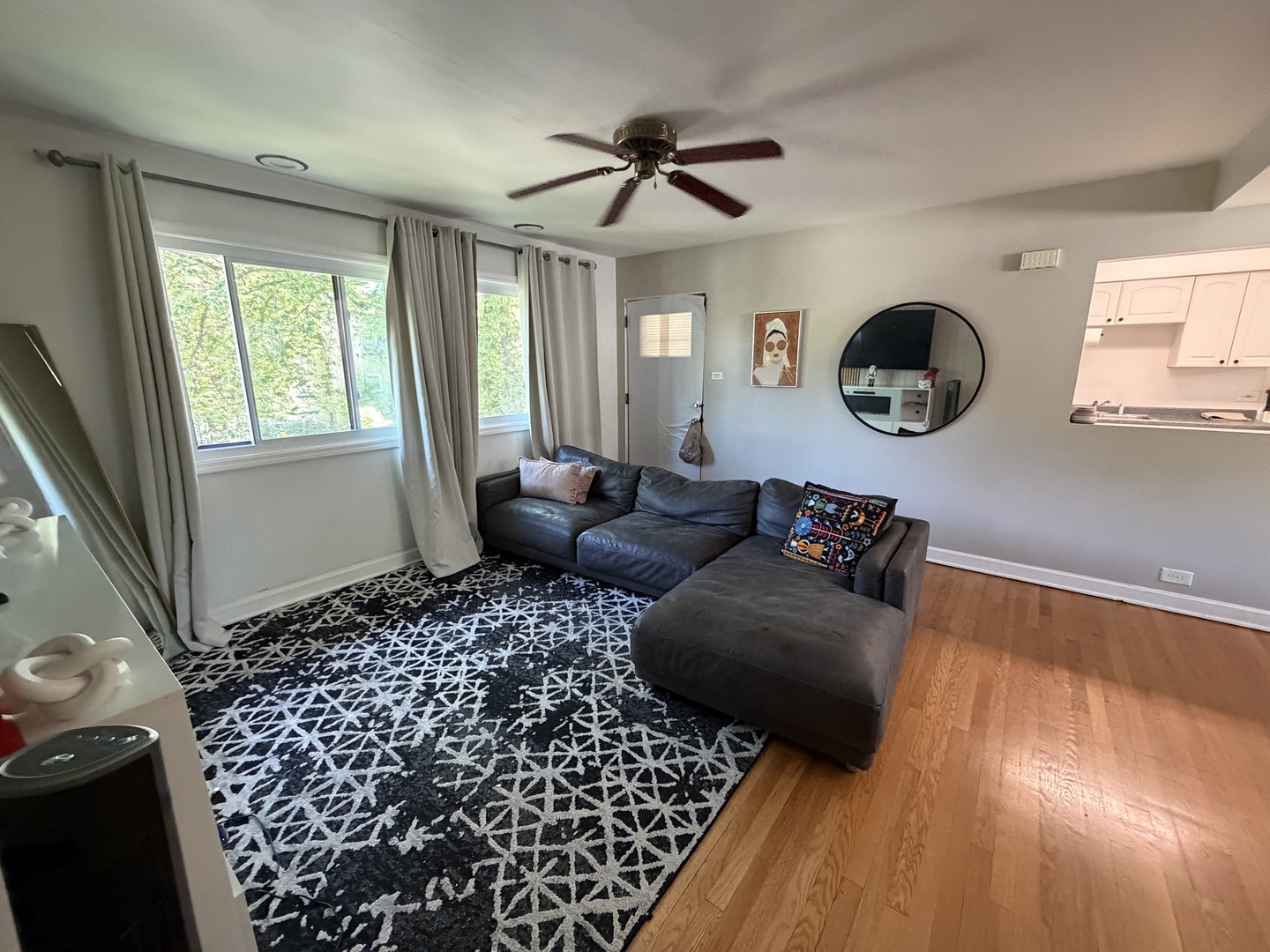 1605 Monroe Street, Unit 4 Evanston, IL 60202 - Photo 6 of 16
