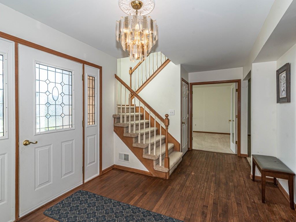 1004 Bembridge Drive Rochester Hills, MI 48307 - Photo 6 of 47