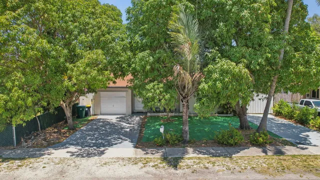 $689,000 | 254 Southwest 8th Street, Dania Beach, FL 33004