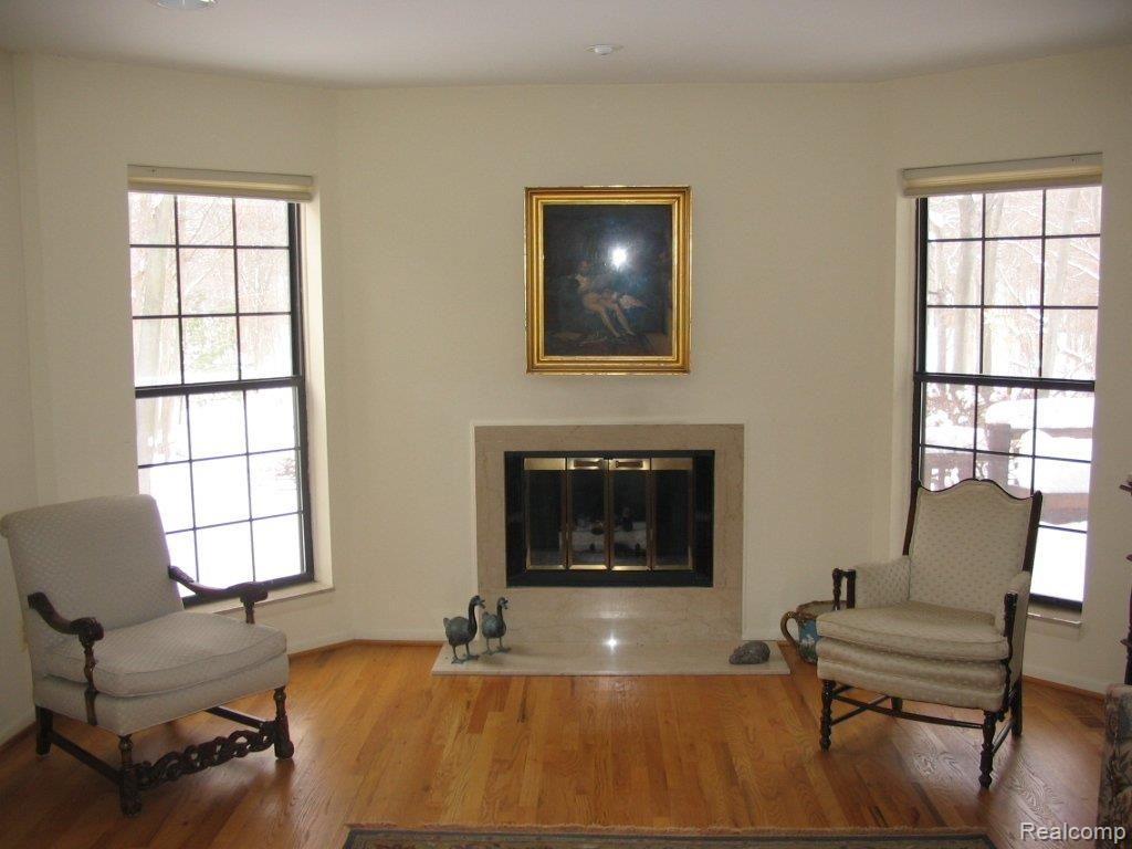 1774 Thomas Court, Unit 209 Rochester, MI 48309 - Photo 11 of 22 Lots of Room
