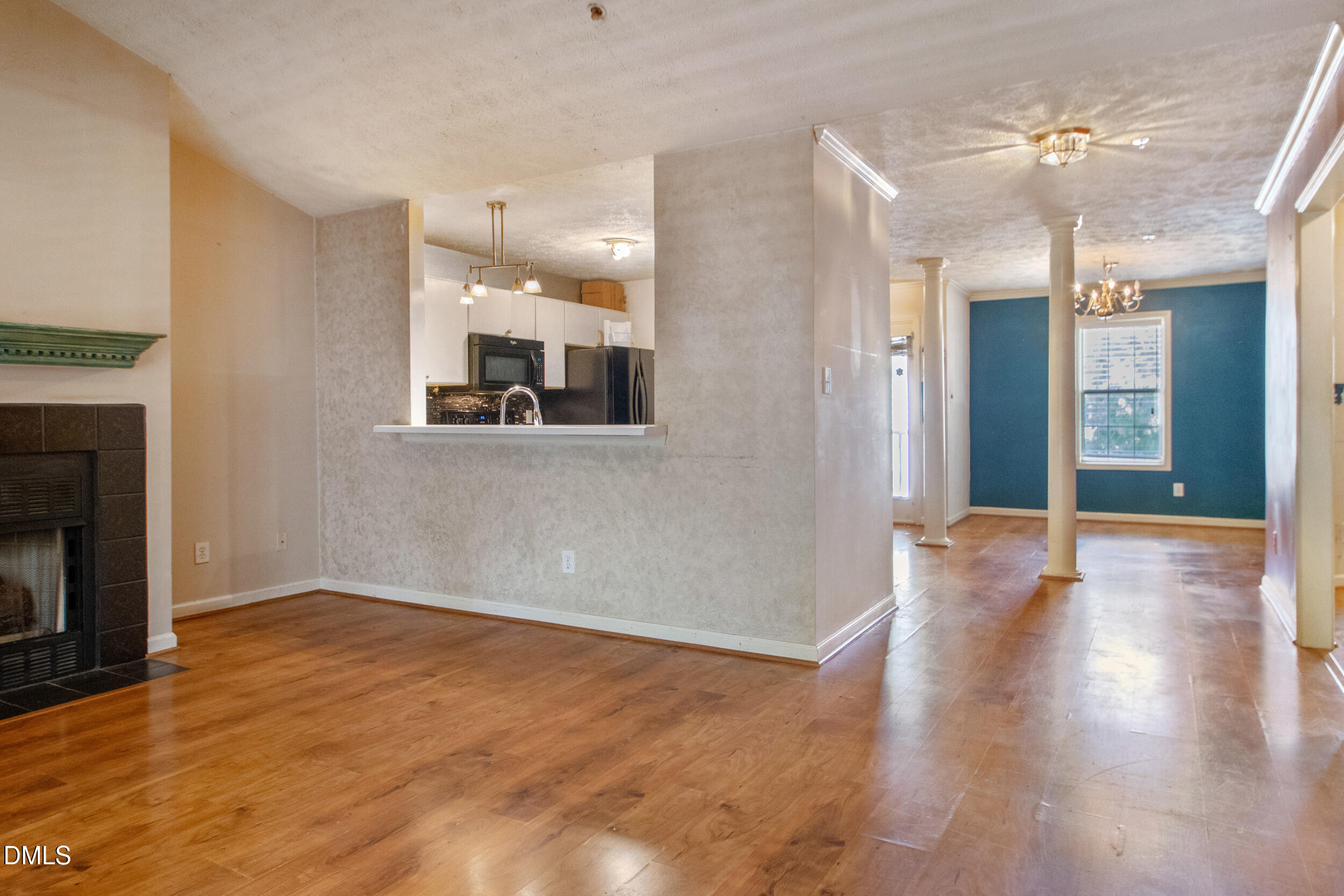 340 Bubble Creek Court, Unit 11 Fayetteville, NC 28311 - Photo 8 of 28 a view of a livingroom with a fireplace