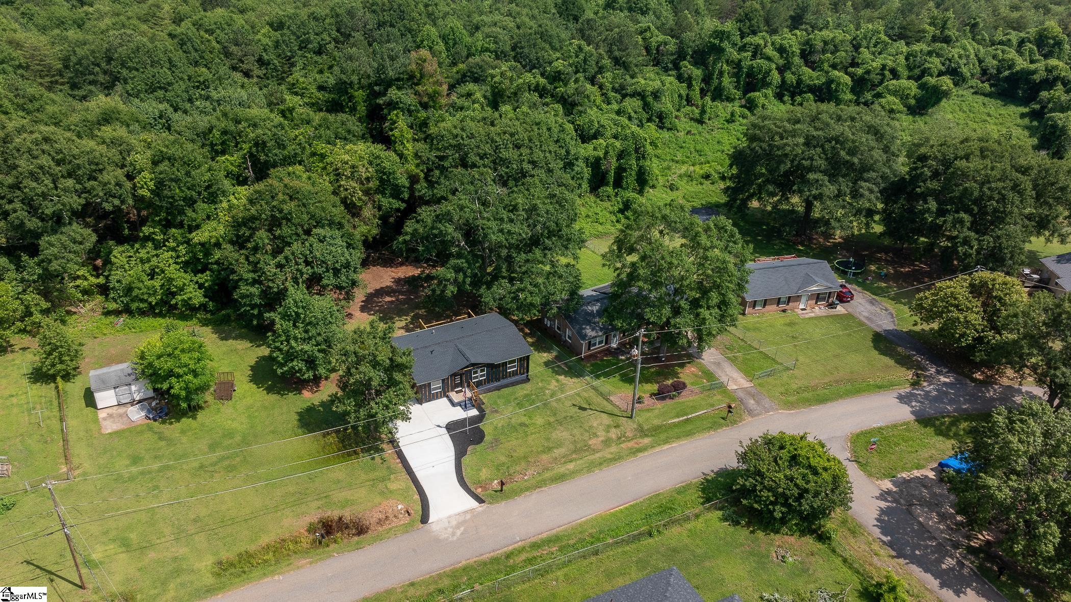 309 State Rd S-42-9795 Greer, SC 29651 - Photo 2 of 25 Gallery Image 2