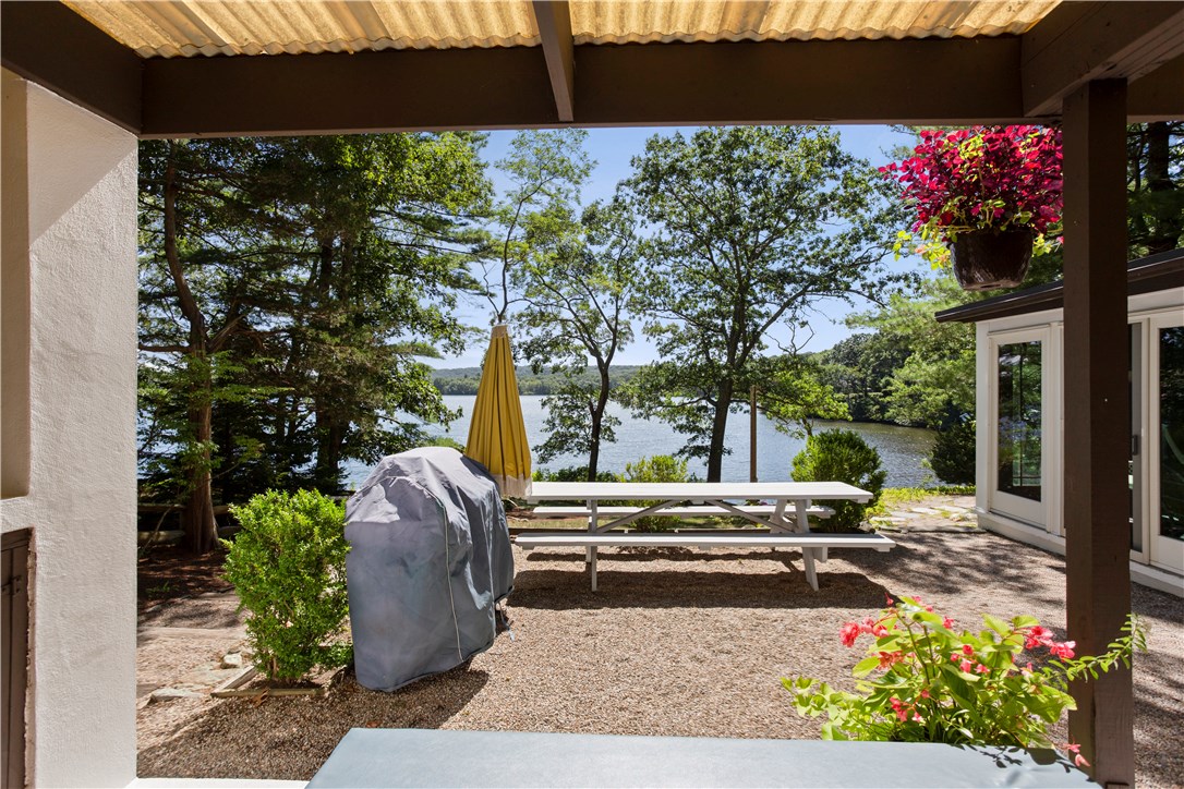 960 Gilbert Stuart Road North Kingstown, RI 02874 - Photo 17 of 37