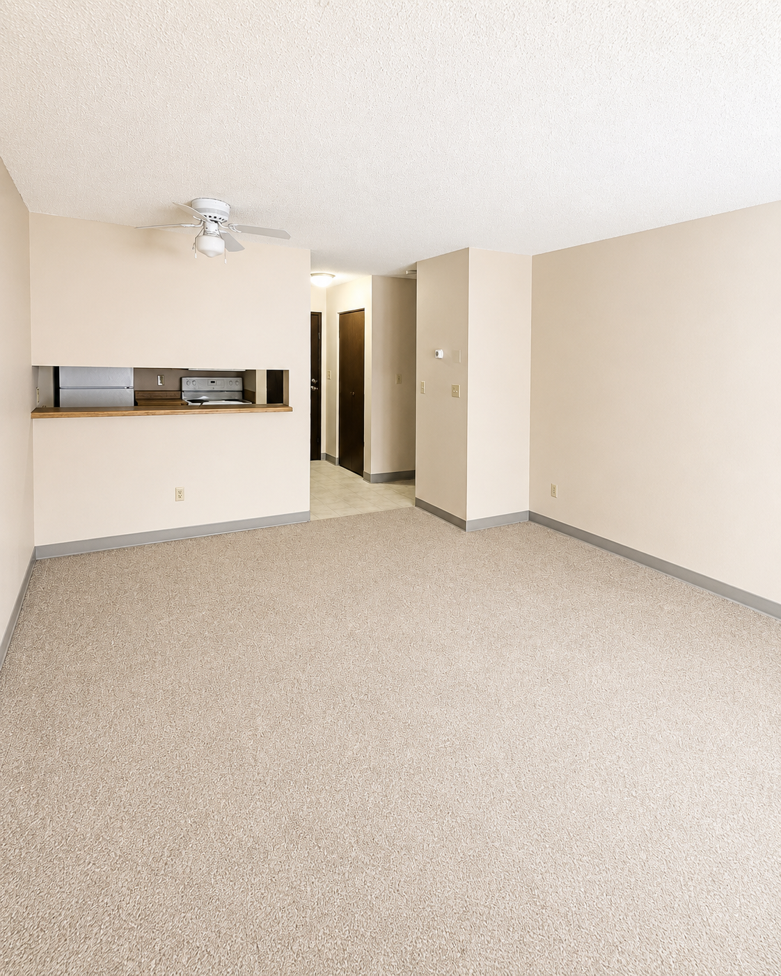 1757 4th Avenue, Unit 11 Windom, MN 56101 - Photo 2 of 11