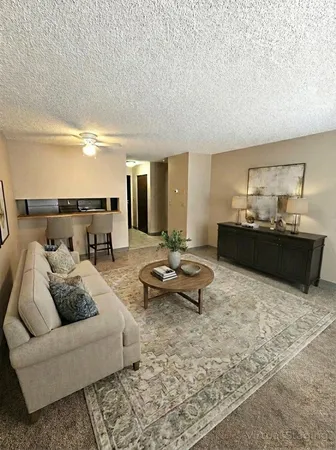 $698 | 1757 4th Avenue, Unit 11, Windom, MN 56101