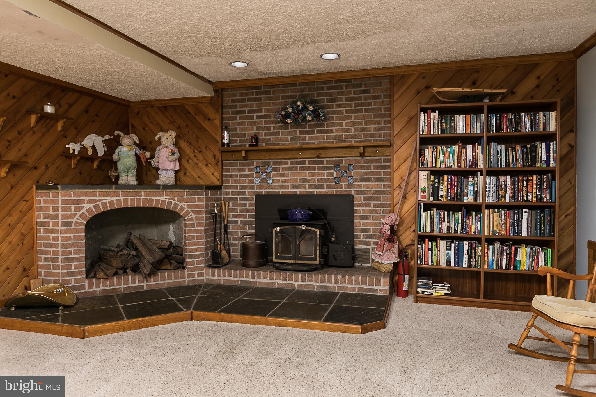 2121 Woodview Road Finksburg, MD 21048 - Photo 20 of 30 Family Room