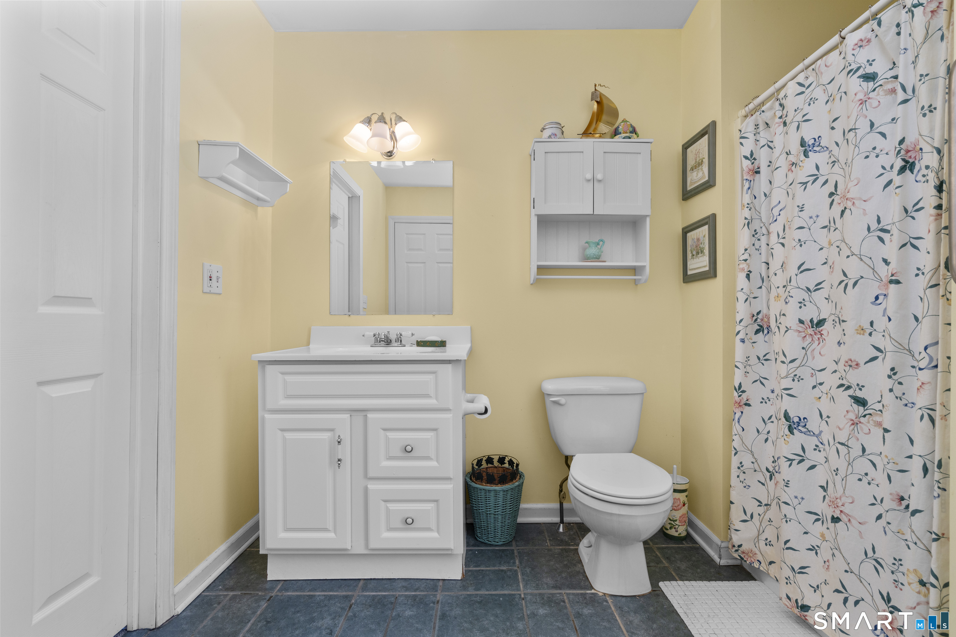 58 Kenmore Avenue Waterbury, CT 06708 - Photo 19 of 29