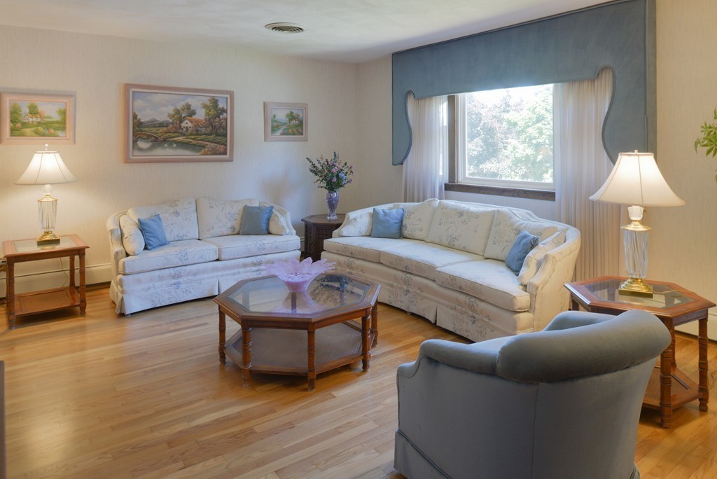 23 Worcester Road Peabody, MA 01960 - Photo 2 of 28 Gallery Image 2