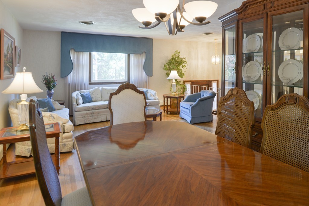 23 Worcester Road Peabody, MA 01960 - Photo 4 of 28 Gallery Image 4