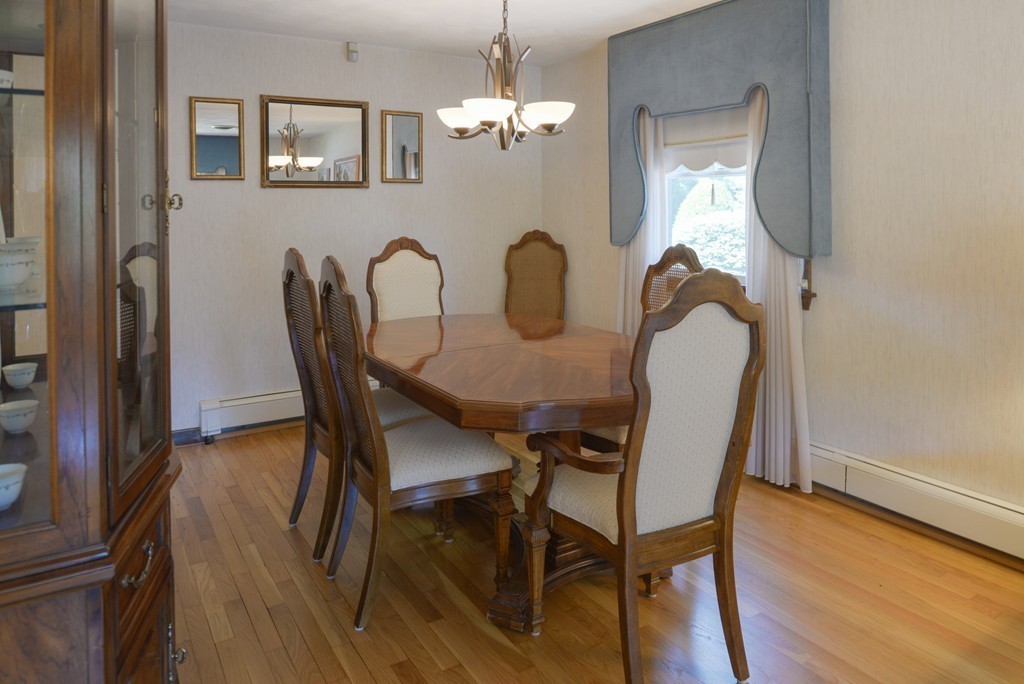 23 Worcester Road Peabody, MA 01960 - Photo 6 of 28 Gallery Image 6