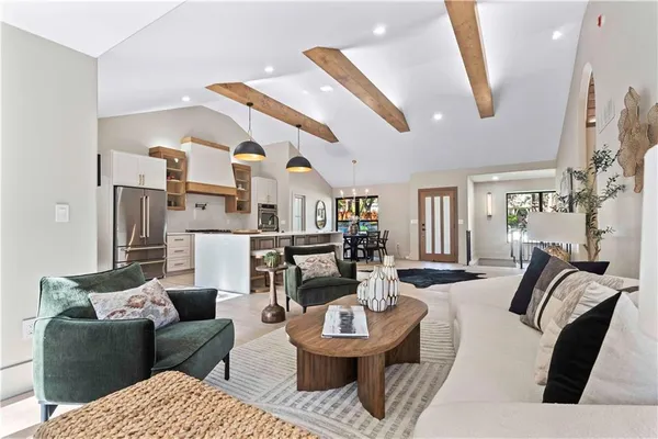 $1,345,000 | 2019 West 81st Terrace, Leawood, KS 66206