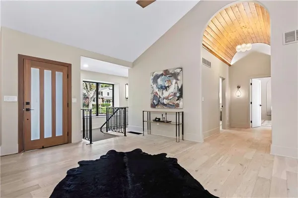 $1,345,000 | 2019 West 81st Terrace, Leawood, KS 66206