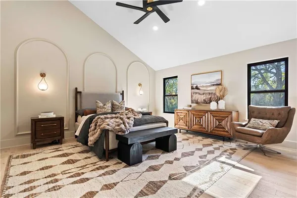 $1,345,000 | 2019 West 81st Terrace, Leawood, KS 66206