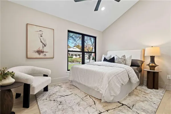 $1,345,000 | 2019 West 81st Terrace, Leawood, KS 66206