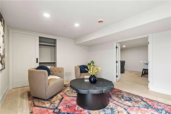 $1,345,000 | 2019 West 81st Terrace, Leawood, KS 66206