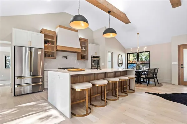 $1,345,000 | 2019 West 81st Terrace, Leawood, KS 66206