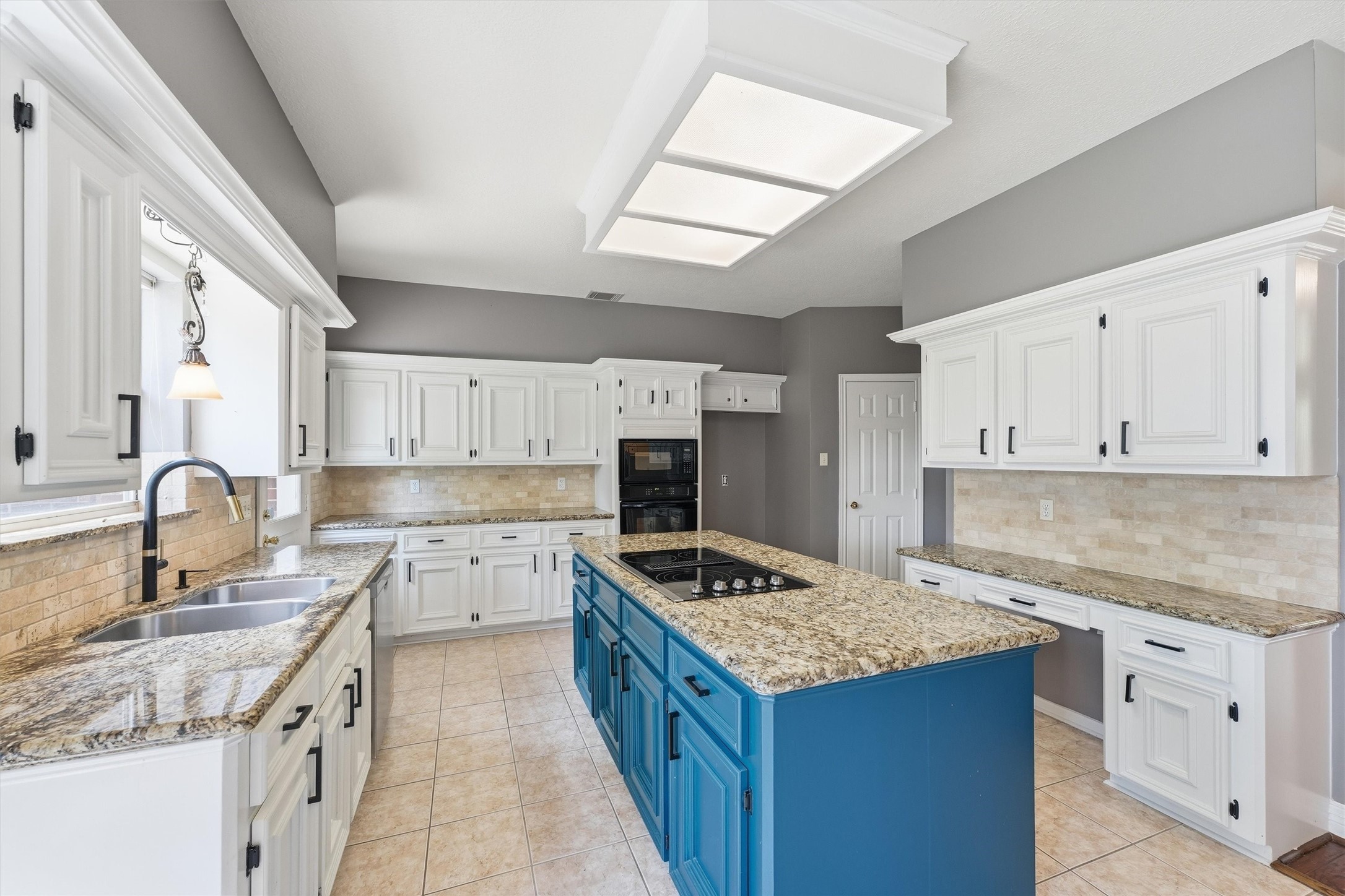 7807 Mayglen Lane Spring, TX 77379 - Photo 14 of 46 Gallery Image 14
