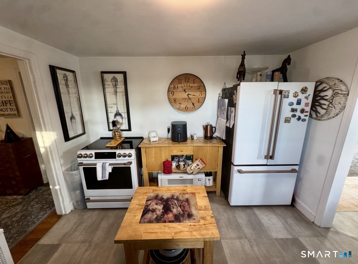 249 Canaan Road Stratford, CT 06614 - Photo 7 of 14