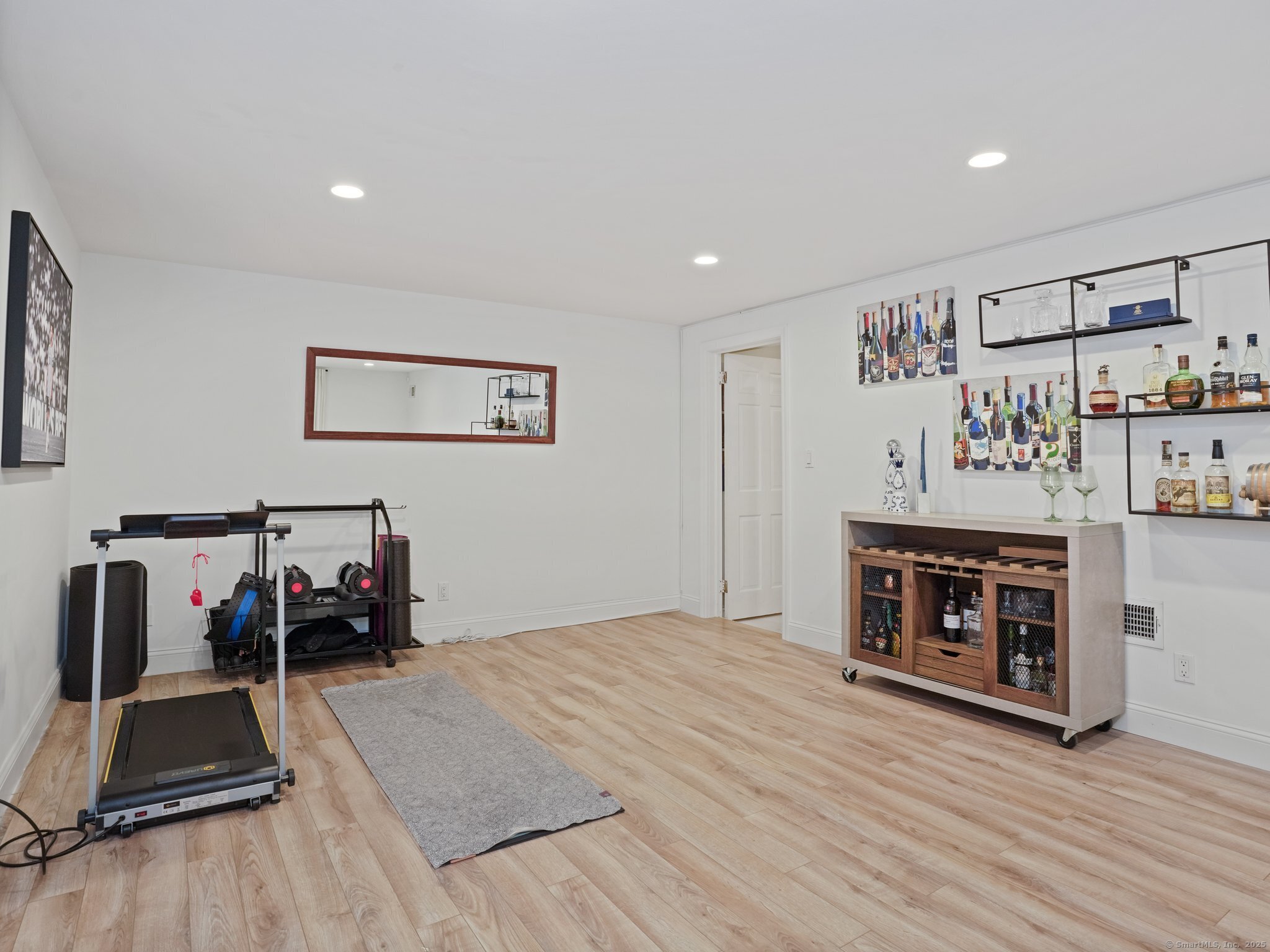 253 New Norwalk Road, Unit 5 New Canaan, CT 06840 - Photo 22 of 32