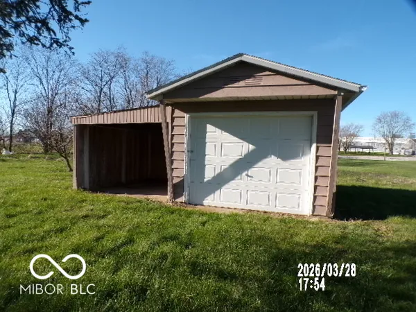 $189,900 | 985 East Washington Street, Winchester, IN 47394