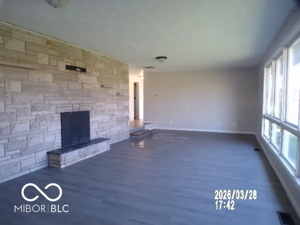 $189,900 | 985 East Washington Street, Winchester, IN 47394