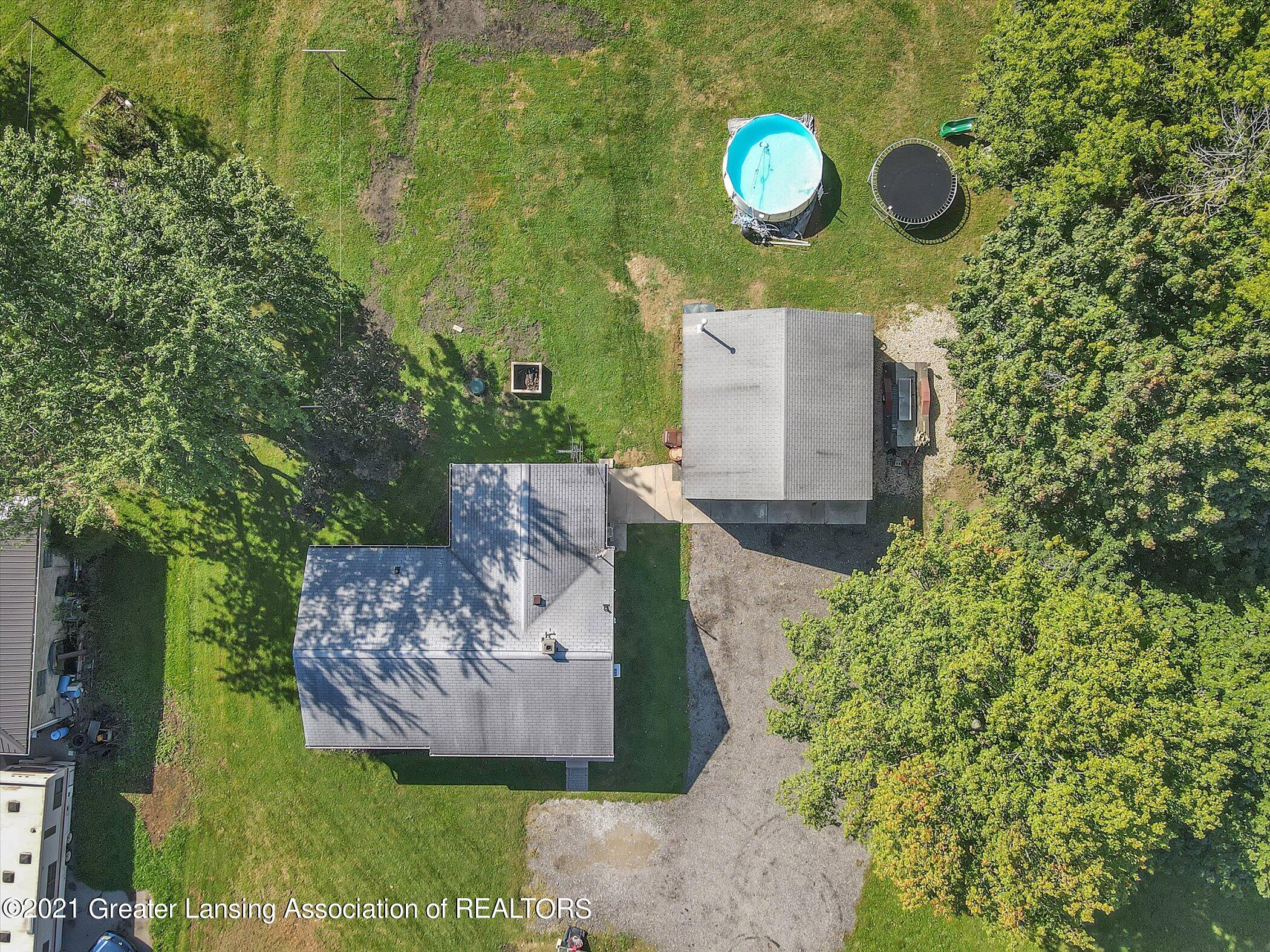 2082 East Alward Road Dewitt, MI 48820 - Photo 37 of 46 Exterior