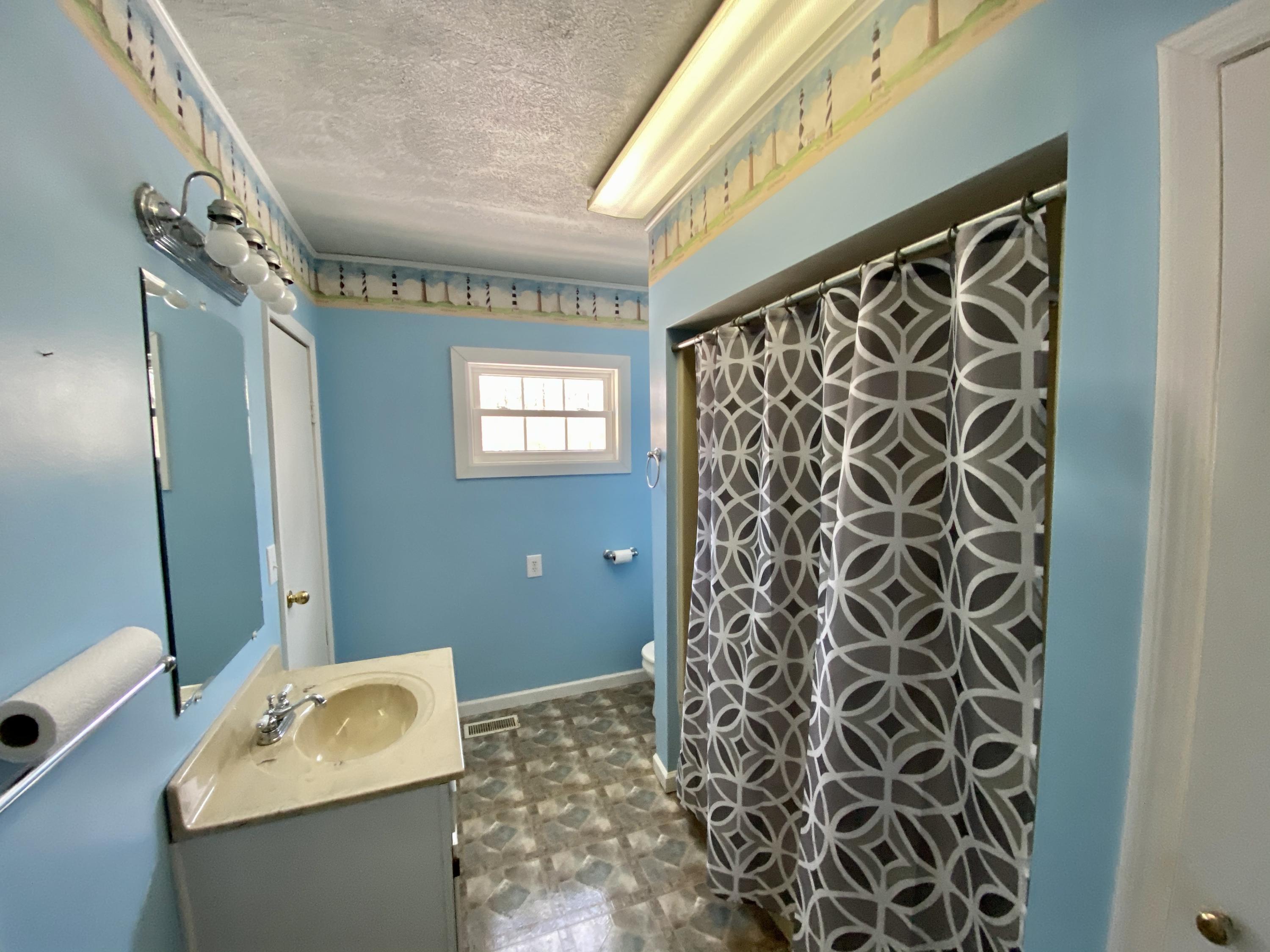 111 Rector Lane Crossville, TN 38555 - Photo 7 of 12 IMG_1278