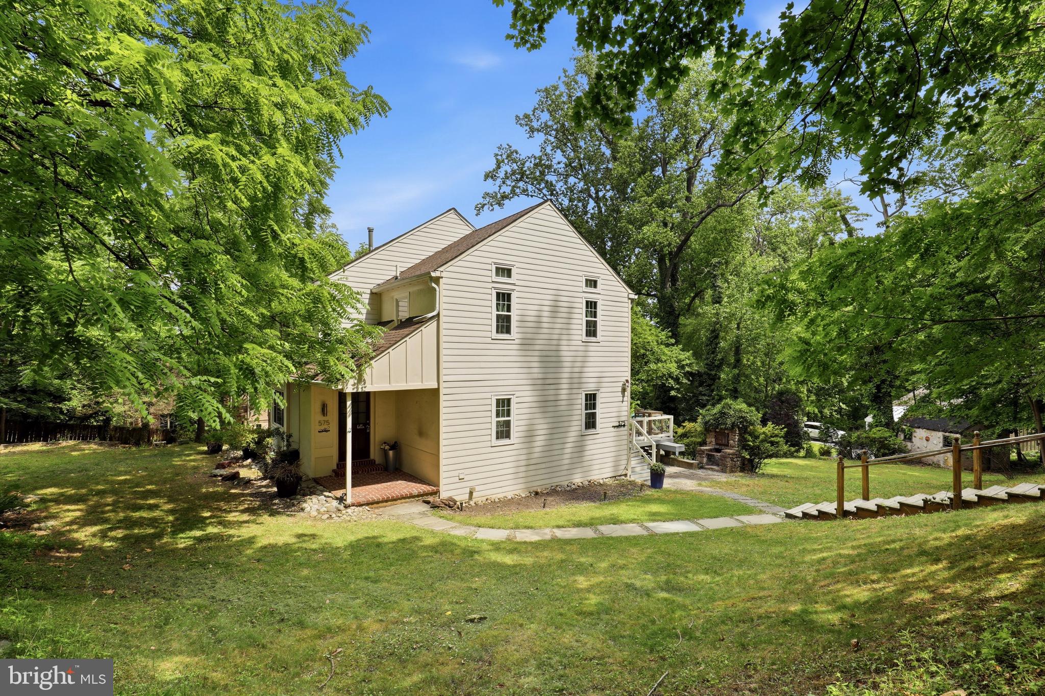 575 West Valley Road Wayne, PA 19087 - Photo 3 of 57