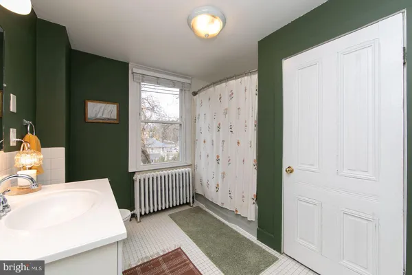 $350,000 | 260 North Aberdeen Avenue, Wayne, PA 19087