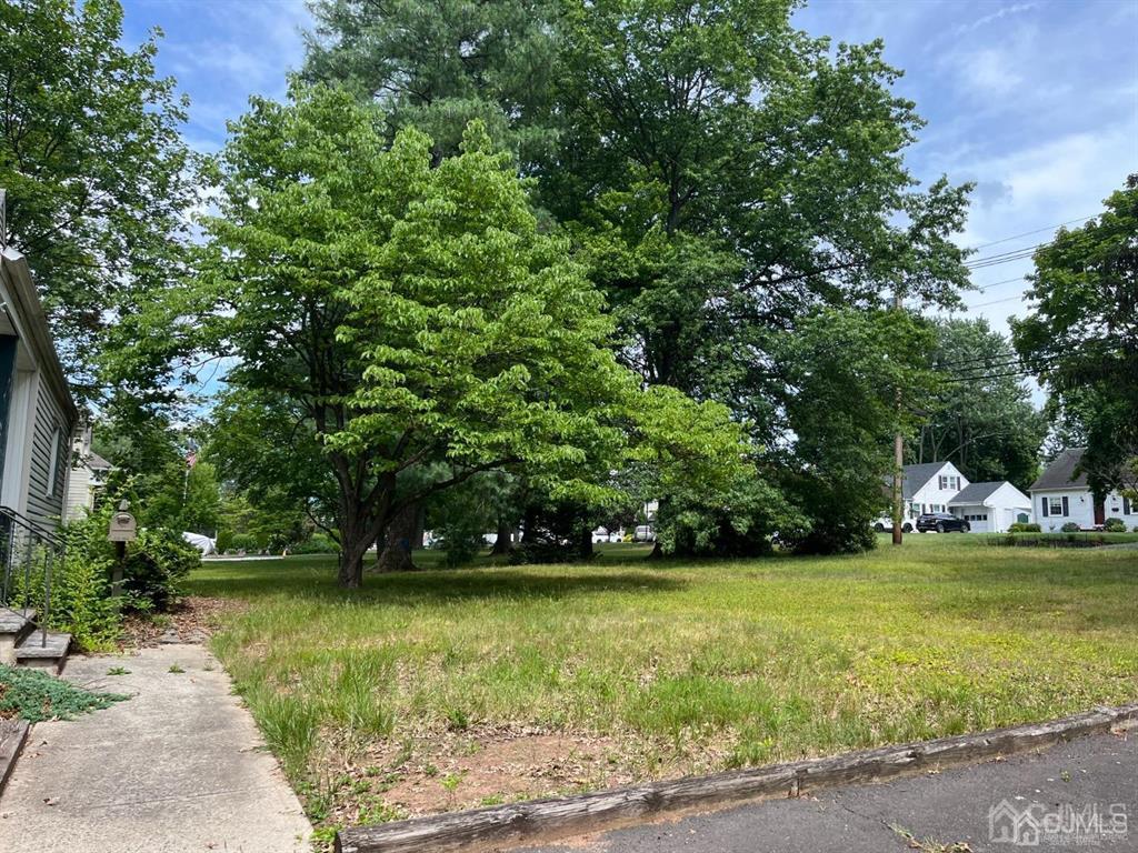 432 Oak Ridge Road Clark, NJ 07066 - Photo 24 of 25 a view of a swimming pool with an outdoor space