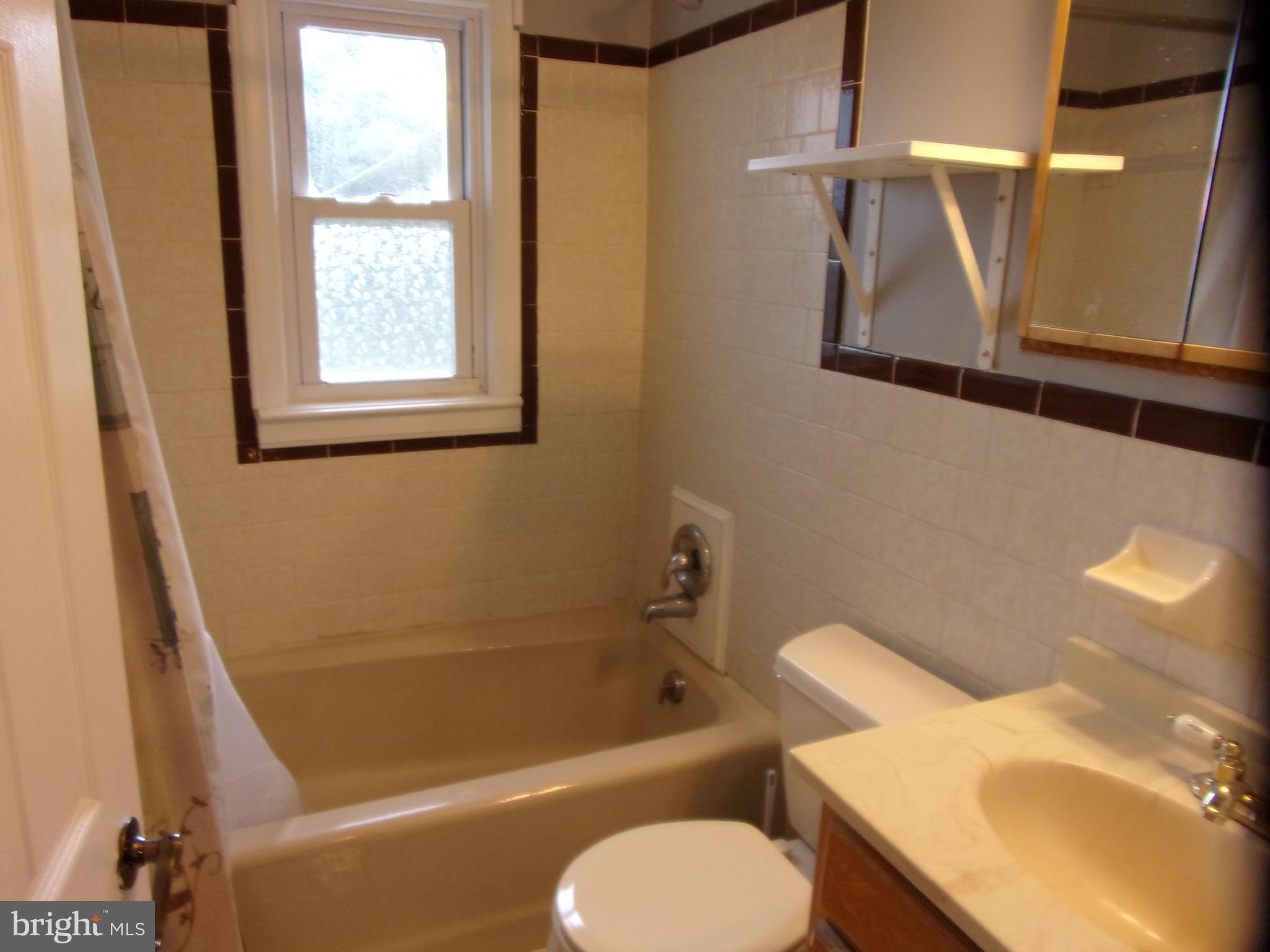 8004 Kavanagh Road Baltimore, MD 21222 - Photo 22 of 38 Upper Level Full Bathroom
