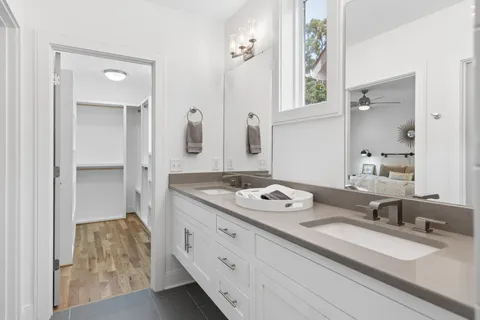 $1,000,000 | 2815 West Kirkwood Avenue, Nashville, TN 37204