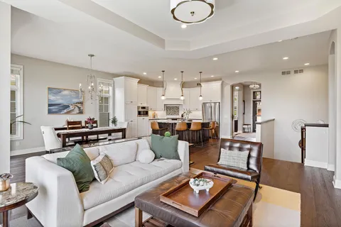 $1,525,000 | 15489 Legacy Oaks Trail, Minnetonka, MN 55391