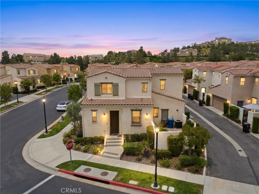 11501 Cararra Lane Porter Ranch, CA 91326 - Photo 6 of 37