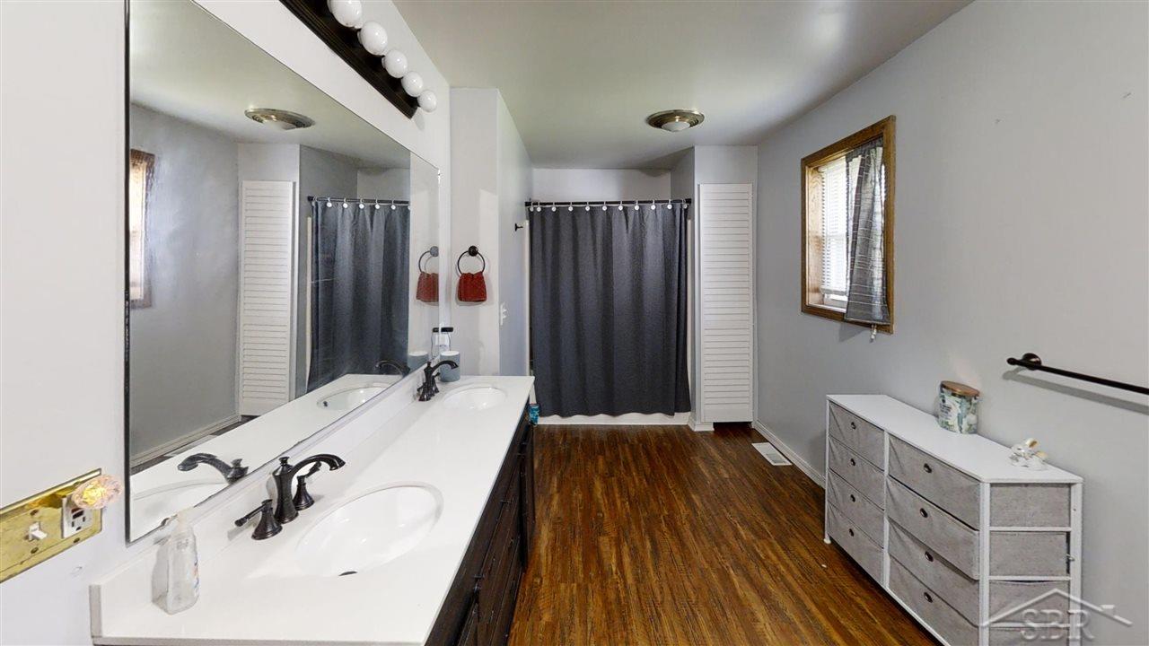 506 Tittabawassee Road Saginaw, MI 48604 - Photo 6 of 11