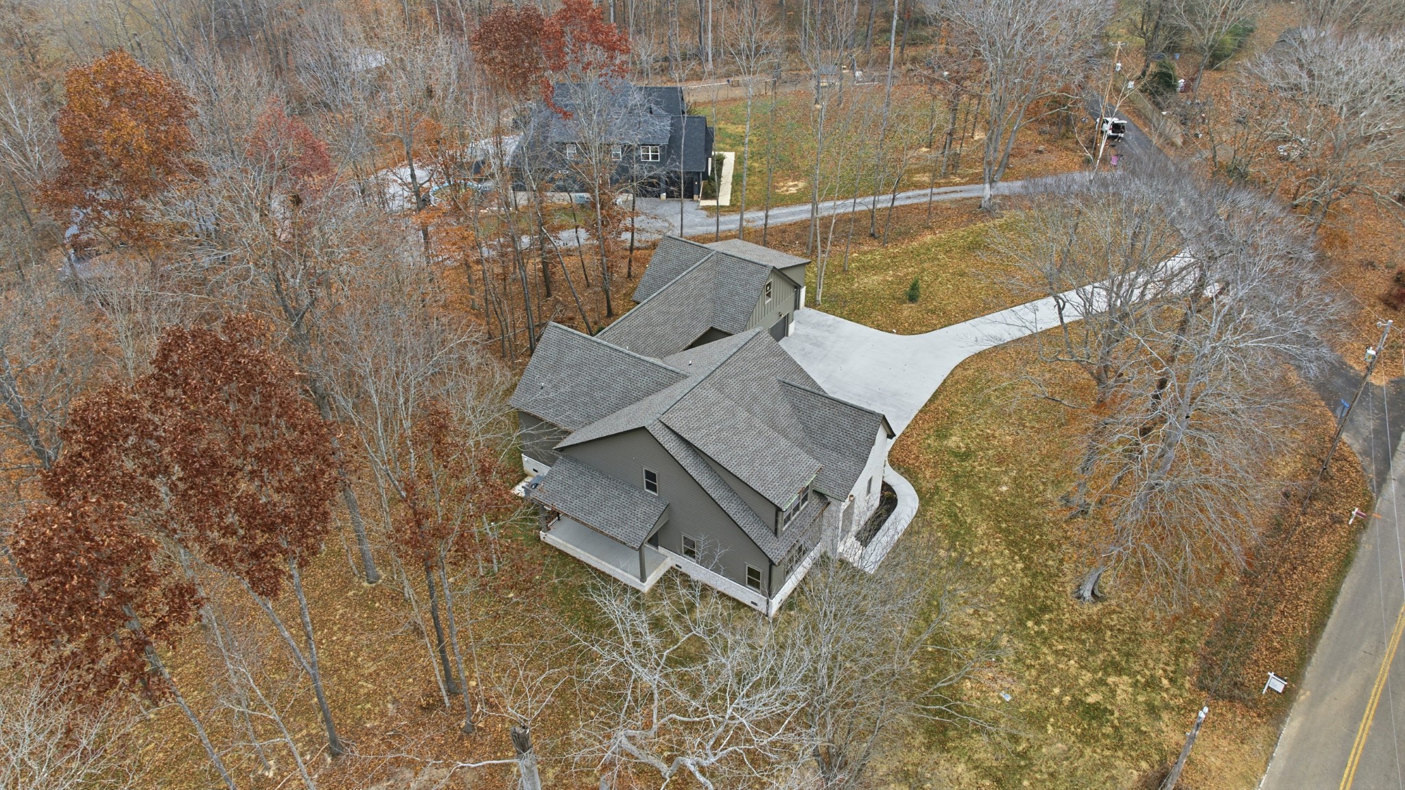 2957 Pace Road Clarksville, TN 37043 - Photo 65 of 77 an aerial view of a house with a yard and wooden fence