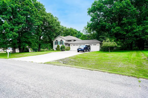$525,000 | N1496 Meadow Ridge Road, Greenfield, WI 54601