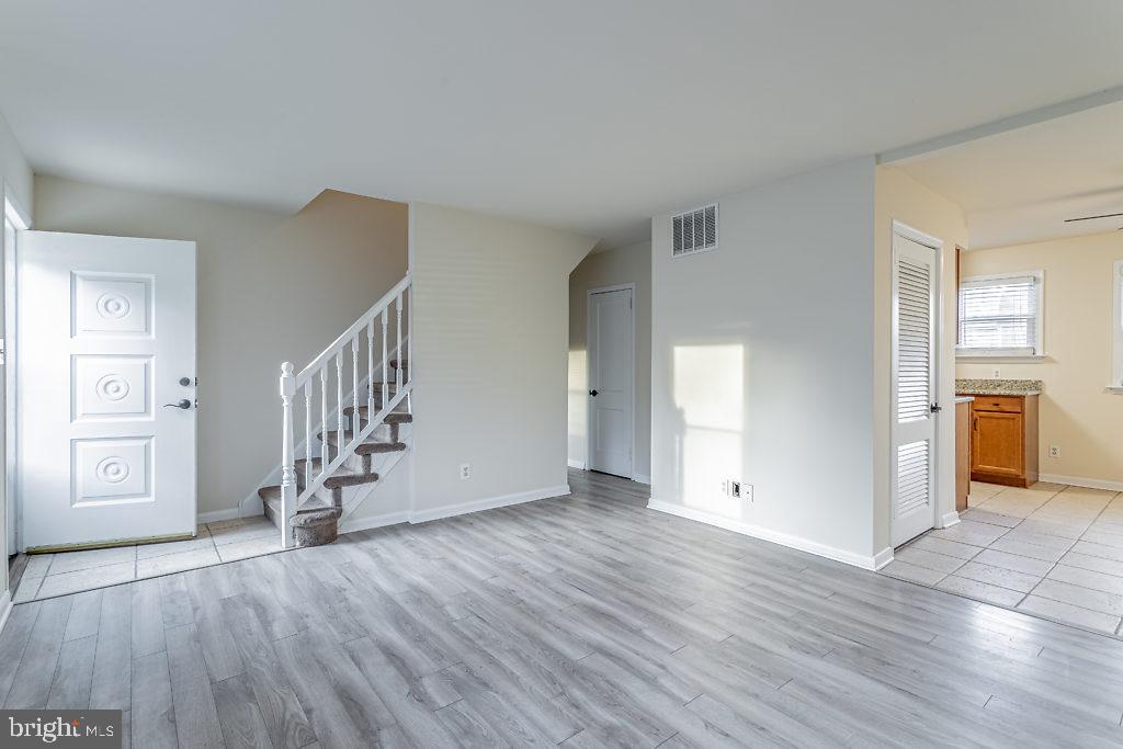 802 Mt Road Burlington, NJ 08016 - Photo 3 of 25 Gallery Image 3