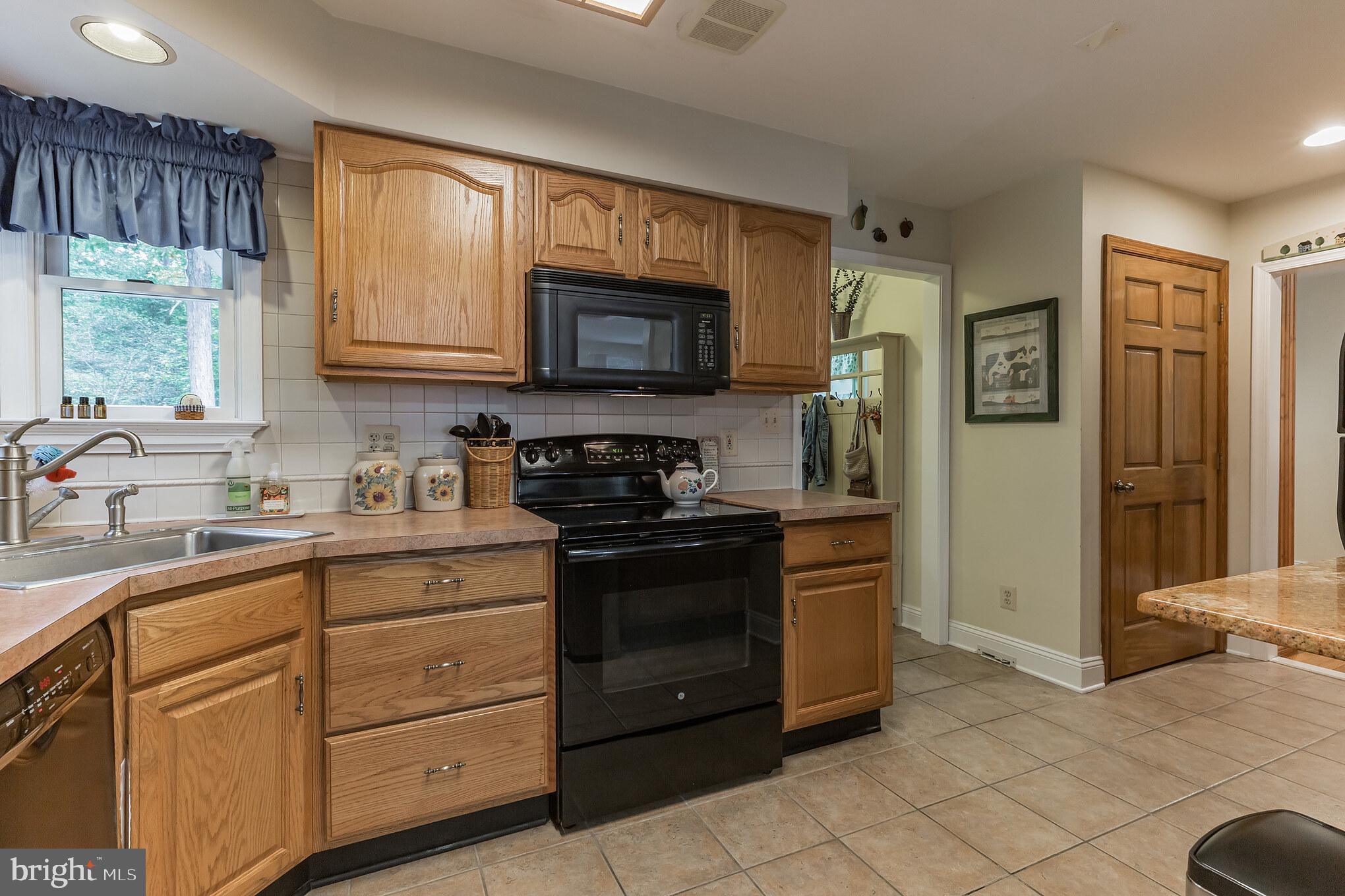 223 Ridge Road Southampton, NJ 08088 - Photo 8 of 36