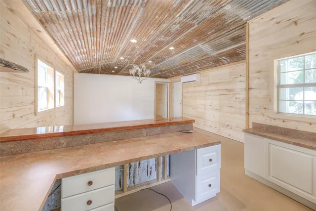 $699,900 | 446 County Road 3550, Woodville, TX 75979