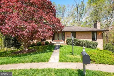 $1,599,000 | 1520 Highwood Drive, McLean, VA 22101