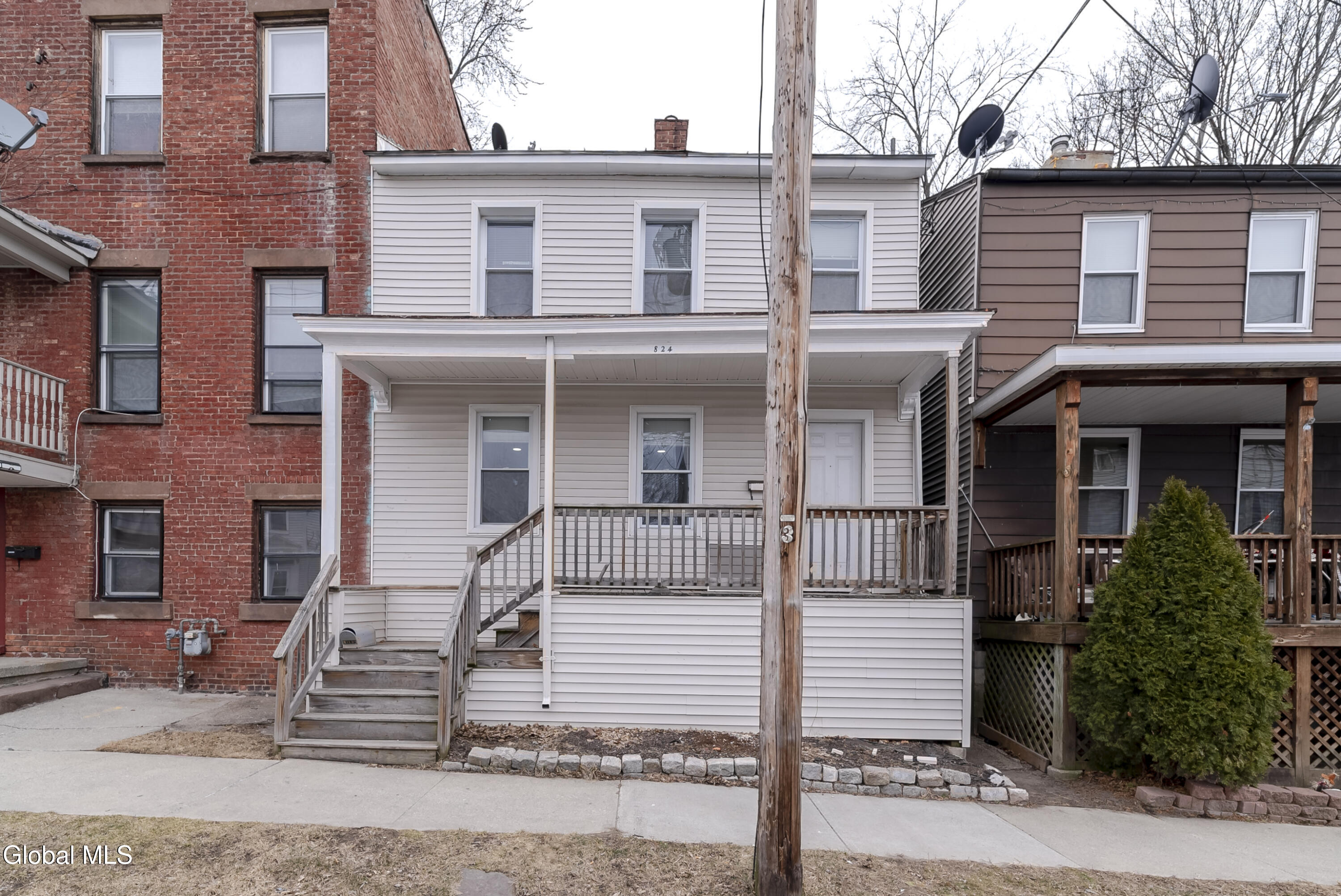 824 2nd Street Rensselaer, NY 12144 - Photo 1 of 27 027