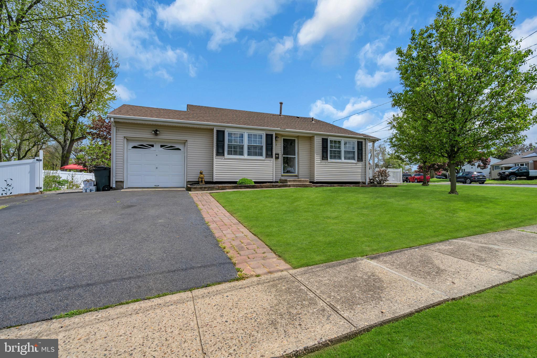 2 Pleasant Drive Hamilton, NJ 08620 - Photo 6 of 34