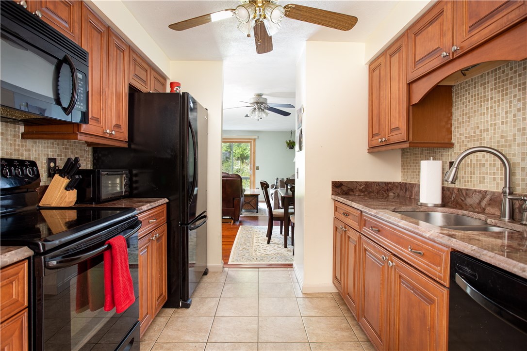 161 West Shore Road, Unit B12 Warwick, RI 02889 - Photo 11 of 27