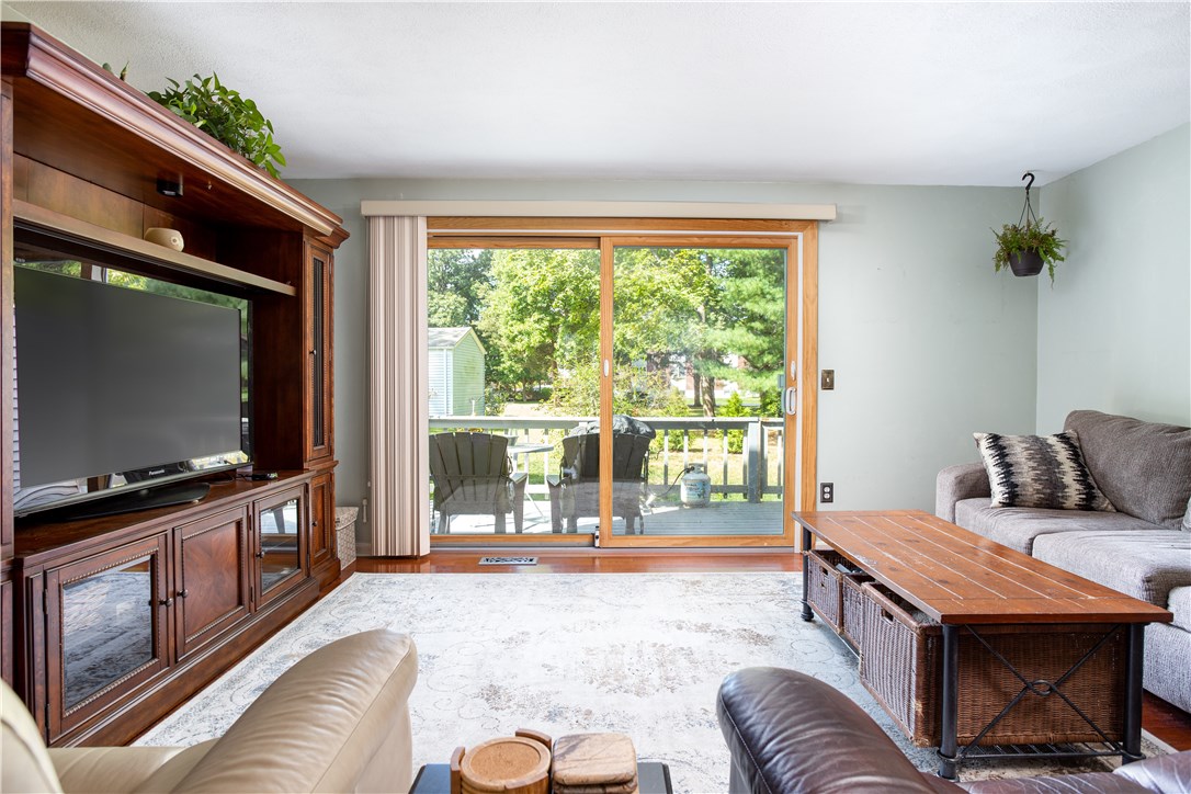 161 West Shore Road, Unit B12 Warwick, RI 02889 - Photo 5 of 27