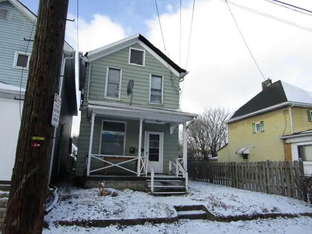 $37,000 | 1817 4th Avenue, Beaver Falls, PA 15010